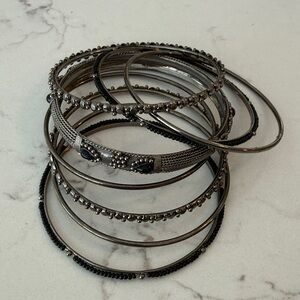 Stacked Women's Black and Gunmetal Bangle Bracelet Set